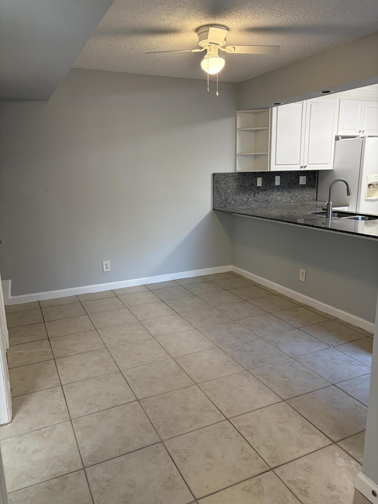 8165 Severn Drive, Unit D Boca Raton, FL 33433 - Photo 4 of 14