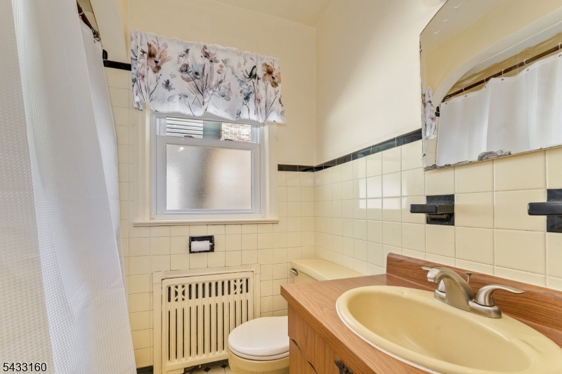 230 Swarthmore Road Linden, NJ 07036 - Photo 19 of 38