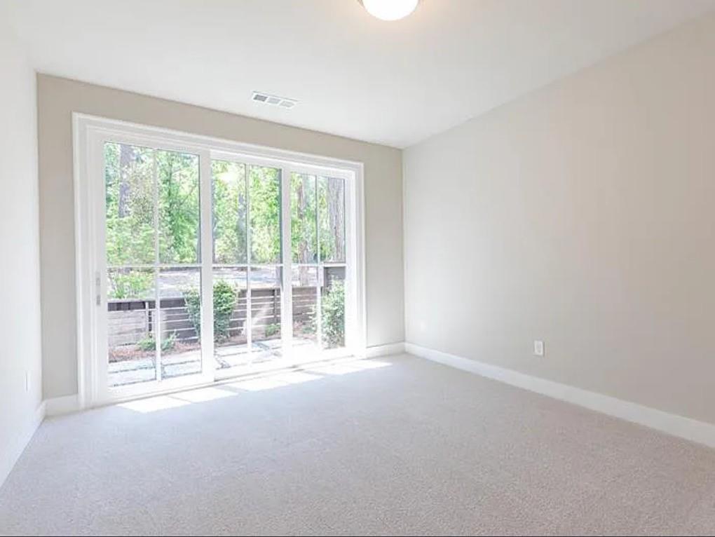 849 Constellation Drive Decatur, GA 30033 - Photo 3 of 14