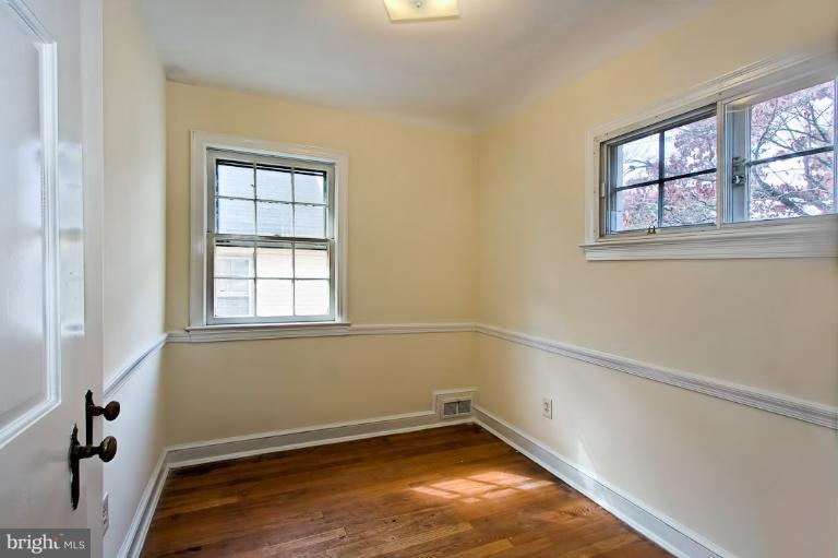 4477 Q Street Northwest Washington, DC 20007 - Photo 24 of 29 Bedroom