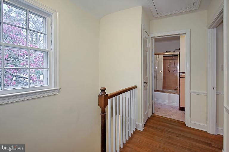4477 Q Street Northwest Washington, DC 20007 - Photo 7 of 29 Interior (General)