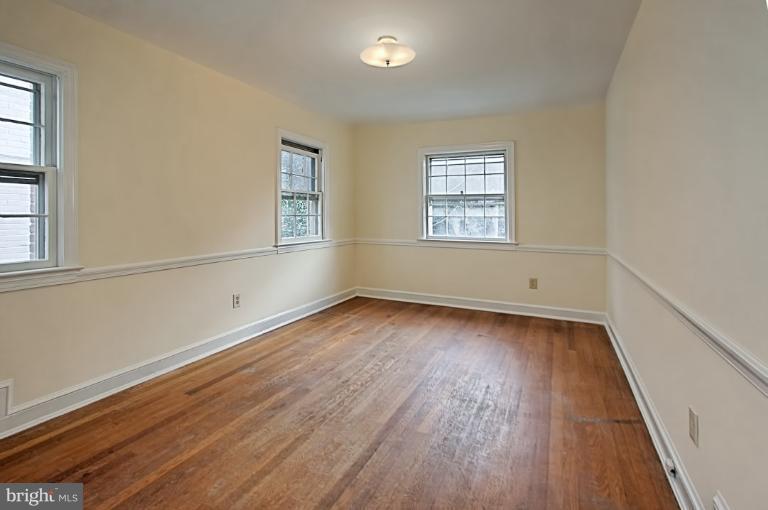 4477 Q Street Northwest Washington, DC 20007 - Photo 9 of 29 Bedroom