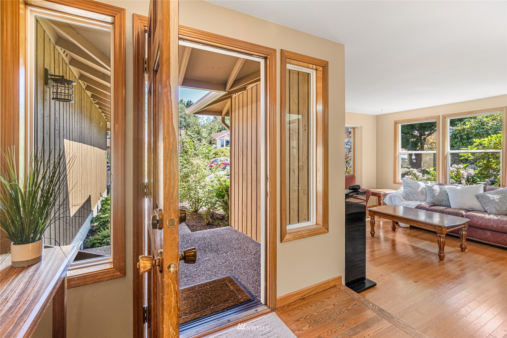 2420 184th Place Southeast Bothell, WA 98012 - Photo 4 of 37 Gallery Image 4