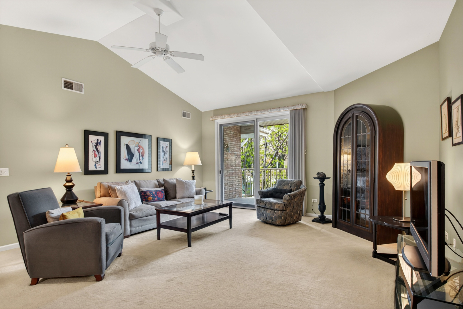 1745 Pavilion Way, Unit 503 Park Ridge, IL 60068 - Photo 3 of 19 Gallery Image 3