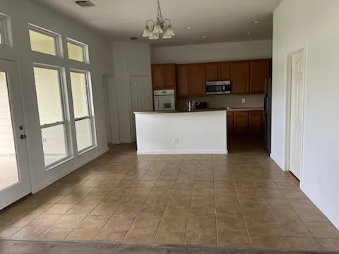 $2,800 | 537 North Park Street, Harper, TX 78631