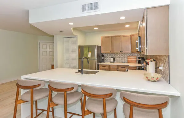 $1,975 | 1605 Highway 1, Unit E103, Jupiter, FL 33477