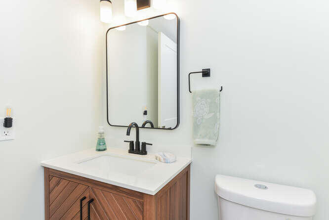 1605 Highway 1, Unit E103 Jupiter, FL 33477 - Photo 16 of 40 1605 US1 Apt E103 Jupiter FL-small-019-0