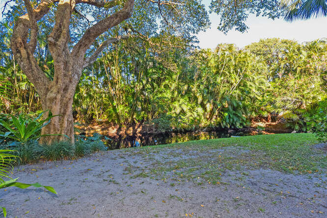 1605 Highway 1, Unit E103 Jupiter, FL 33477 - Photo 25 of 40 1605 US1 Apt E103 Jupiter FL-small-012-0