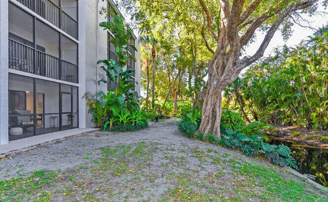 1605 Highway 1, Unit E103 Jupiter, FL 33477 - Photo 26 of 40 1605 US1 Apt E103 Jupiter FL-small-013-0