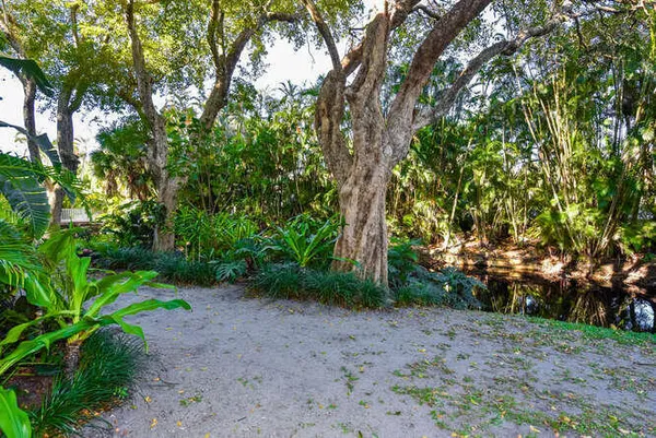 $1,975 | 1605 Highway 1, Unit E103, Jupiter, FL 33477