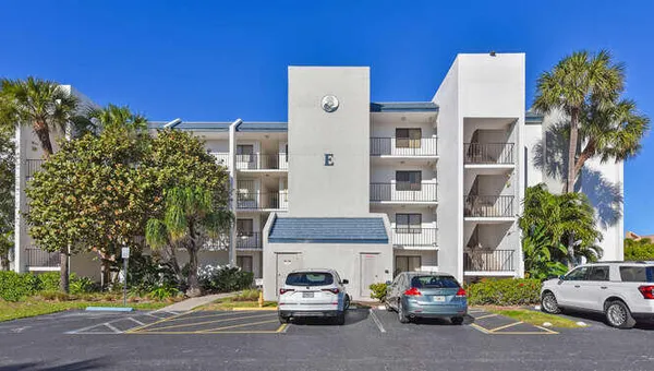 $1,975 | 1605 Highway 1, Unit E103, Jupiter, FL 33477