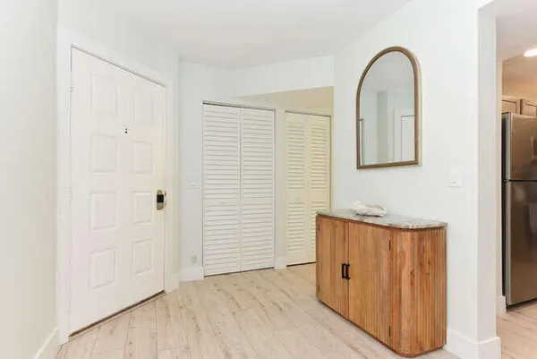 $1,975 | 1605 Highway 1, Unit E103, Jupiter, FL 33477