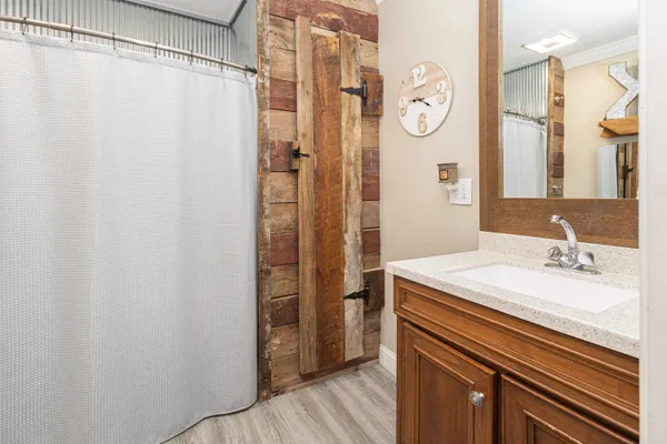 $279,900 | 94 County J, Benton, WI 53803