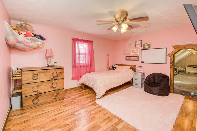 $289,900 | 94 County J, Benton, WI 53803