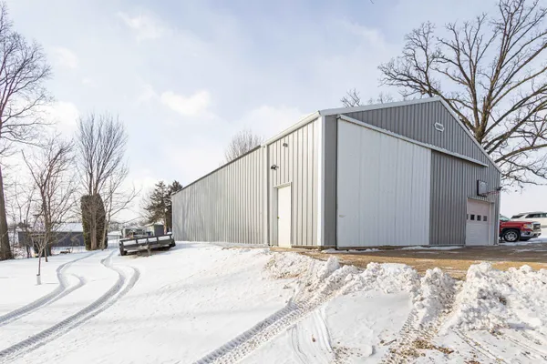 $279,900 | 94 County J, Benton, WI 53803