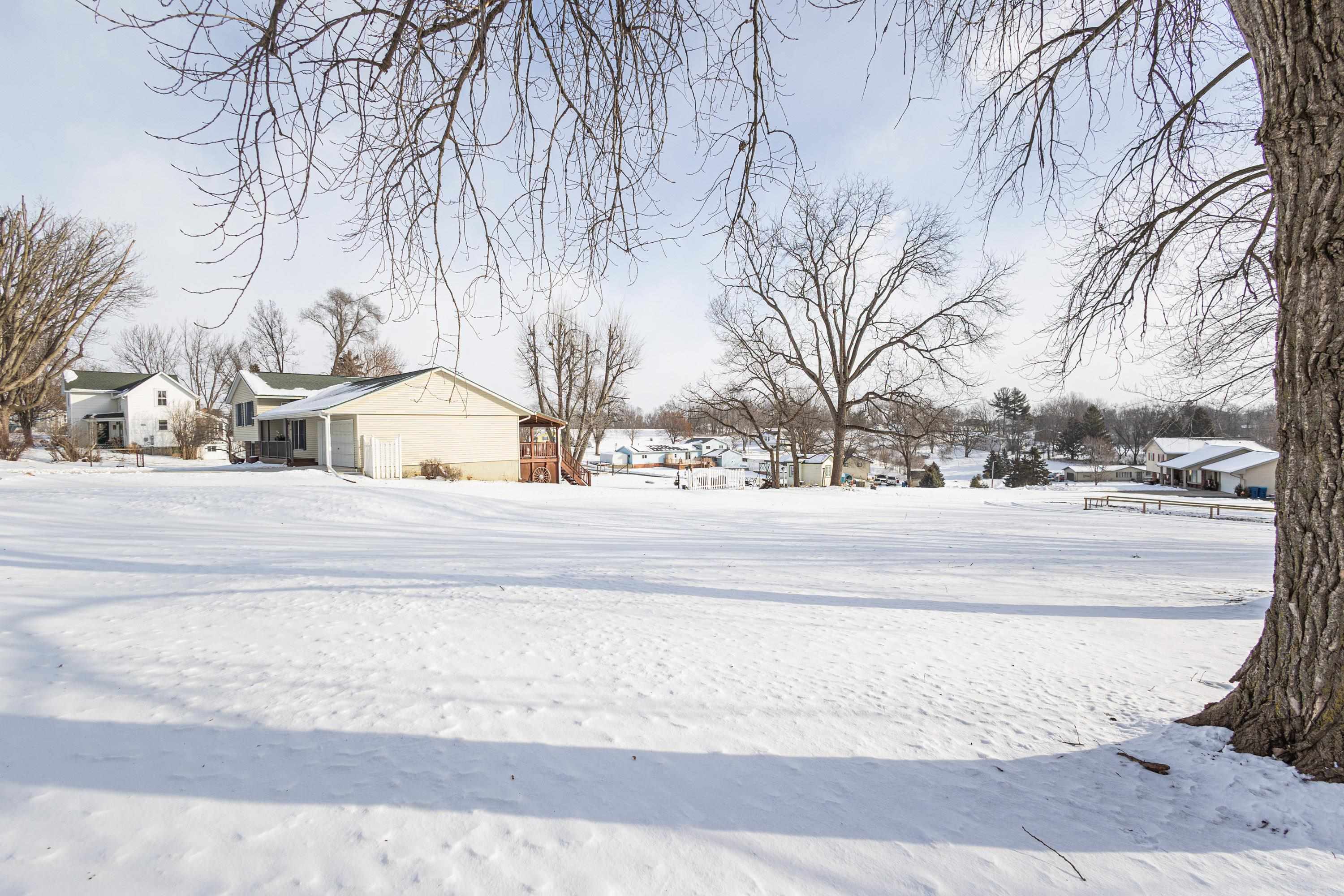 94 County J Benton, WI 53803 - Photo 23 of 33