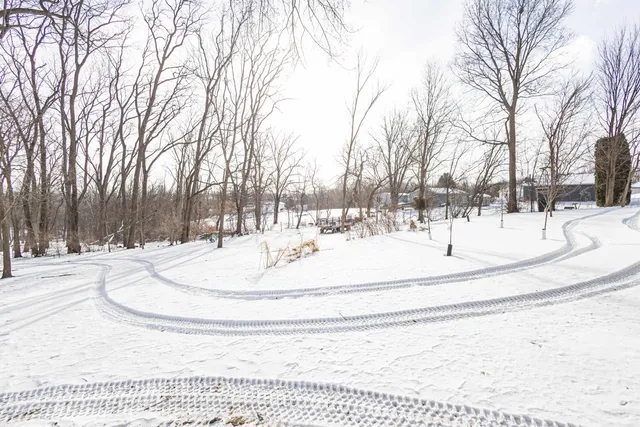 $289,900 | 94 County J, Benton, WI 53803