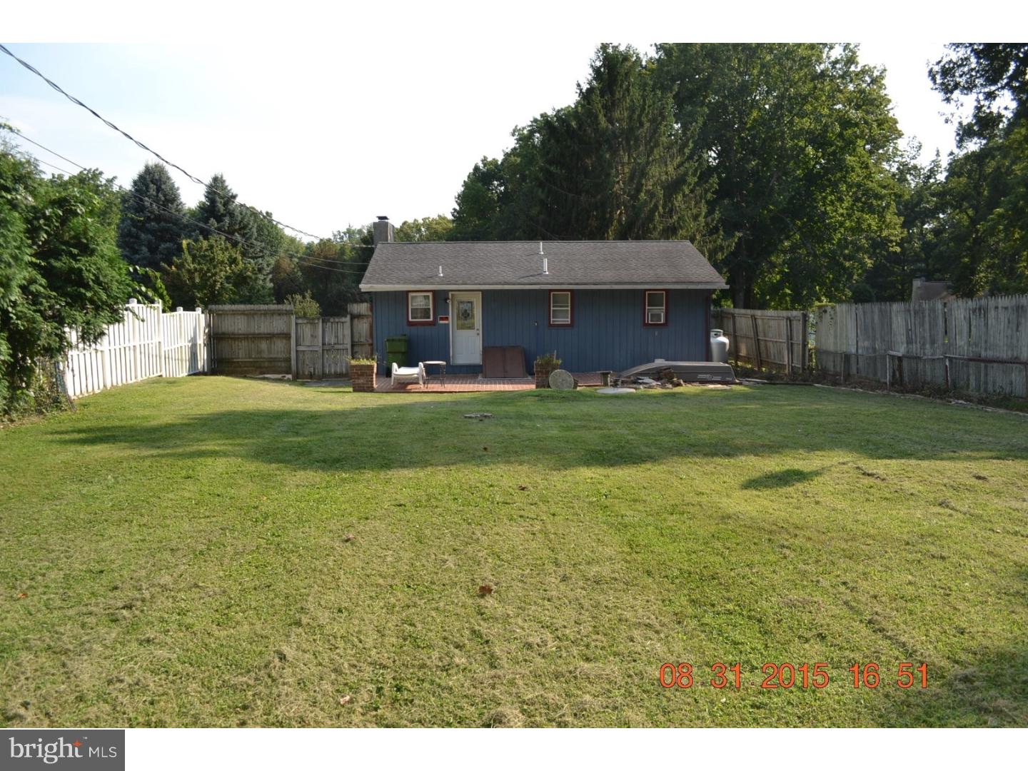2451 Berkley Road Reading, PA 19605 - Photo 13 of 18