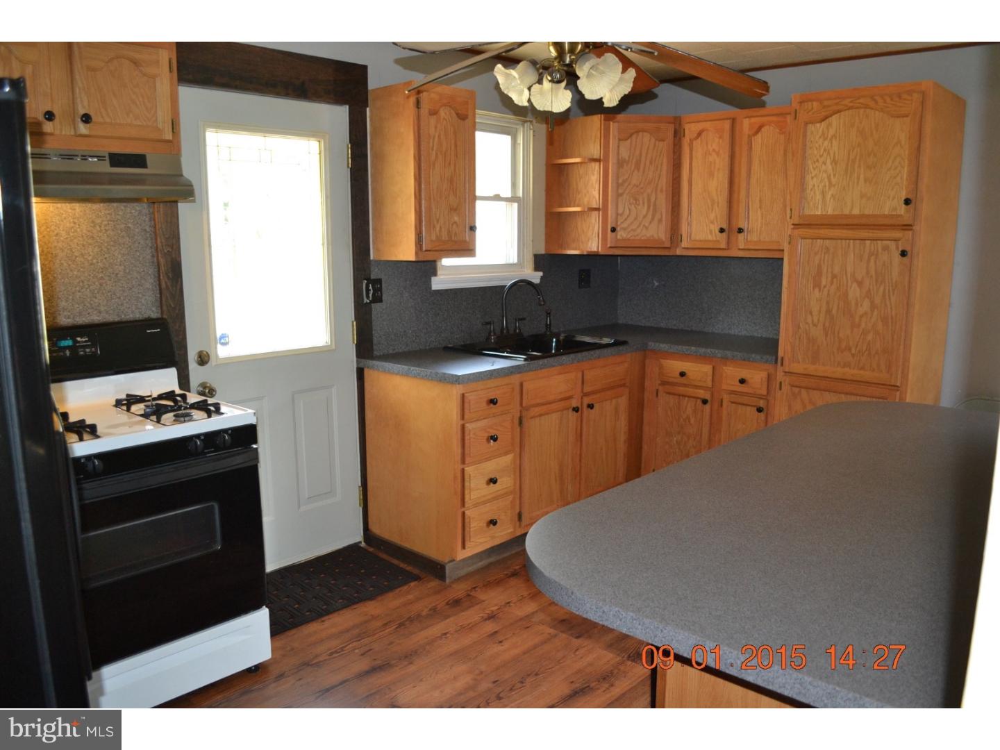 2451 Berkley Road Reading, PA 19605 - Photo 3 of 18