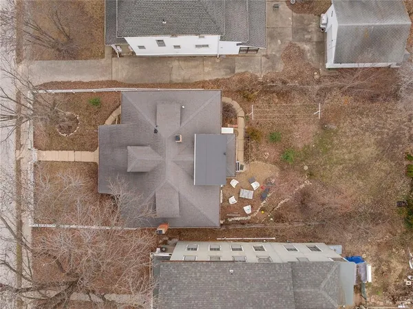 $295,000 | 1805 South Street, Lexington, MO 64067