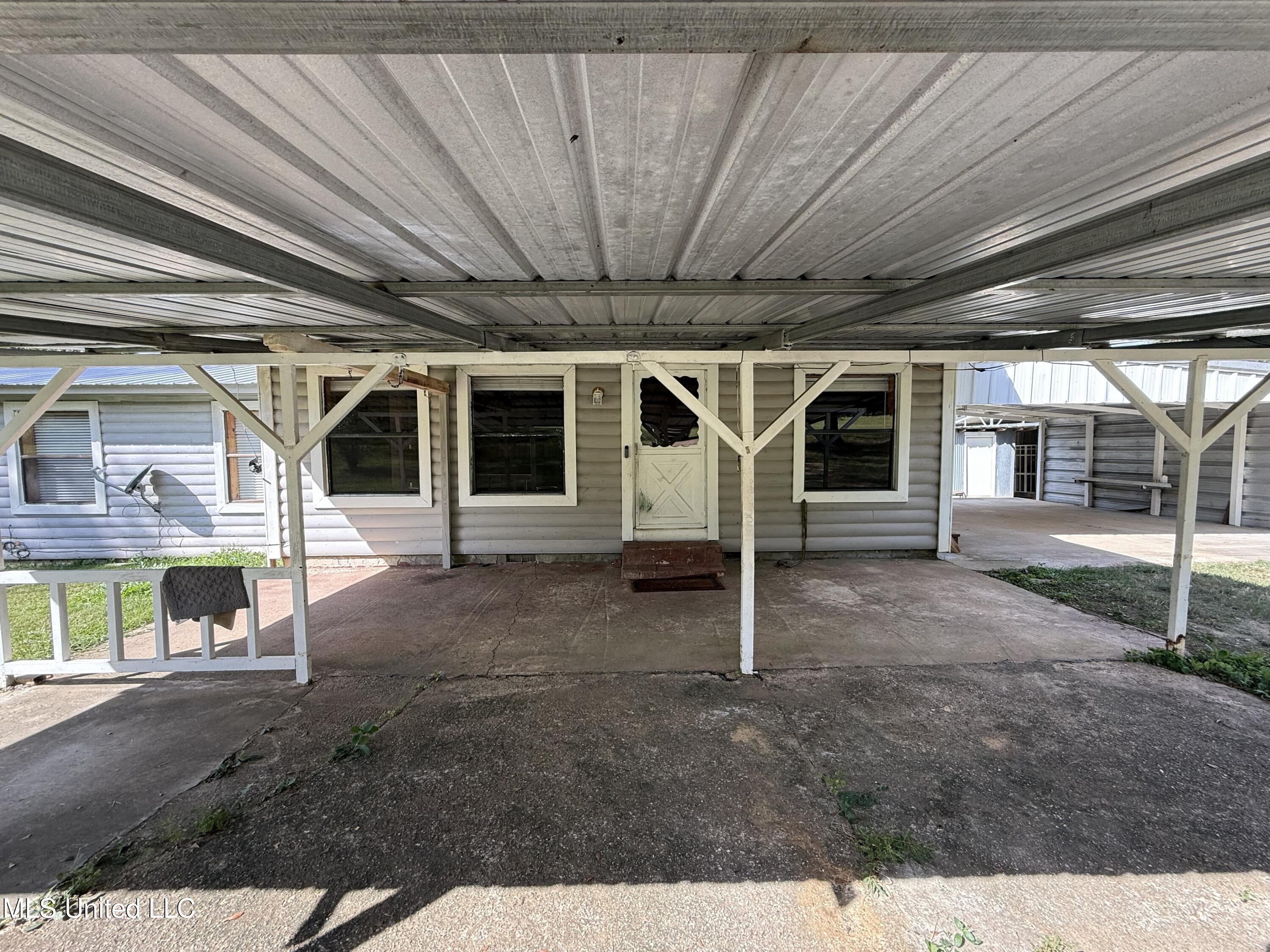6129 Emerald State Line Road Magnolia, MS 39652 - Photo 11 of 39 IMG_0487