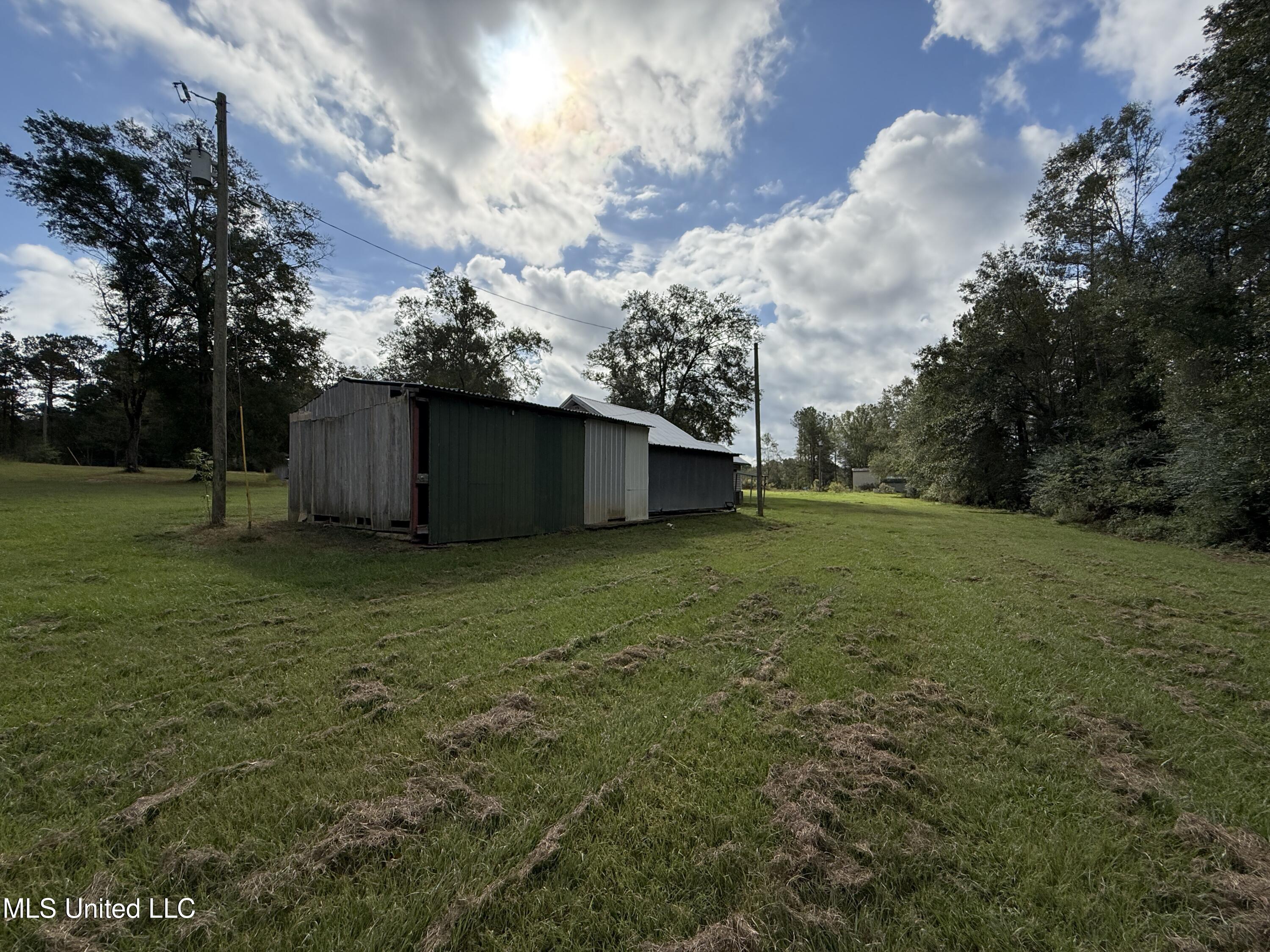 6129 Emerald State Line Road Magnolia, MS 39652 - Photo 6 of 39 IMG_0436