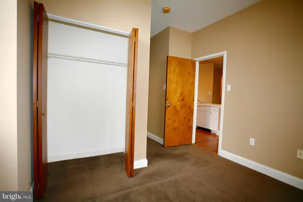 $1,925 | 1600-3 Walnut Street, Unit 1207, Philadelphia, PA 19103