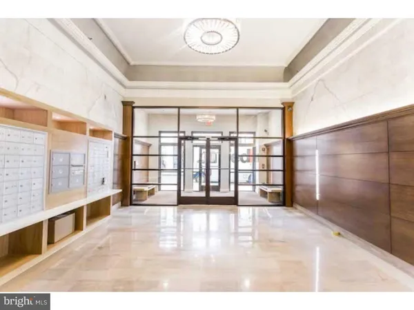 $1,925 | 1600-3 Walnut Street, Unit 1207, Philadelphia, PA 19103