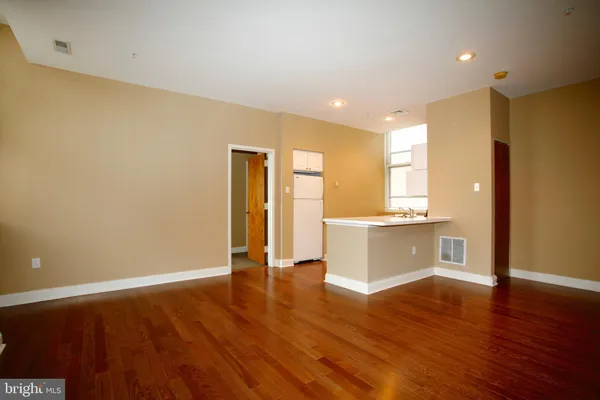 $1,925 | 1600-3 Walnut Street, Unit 1207, Philadelphia, PA 19103