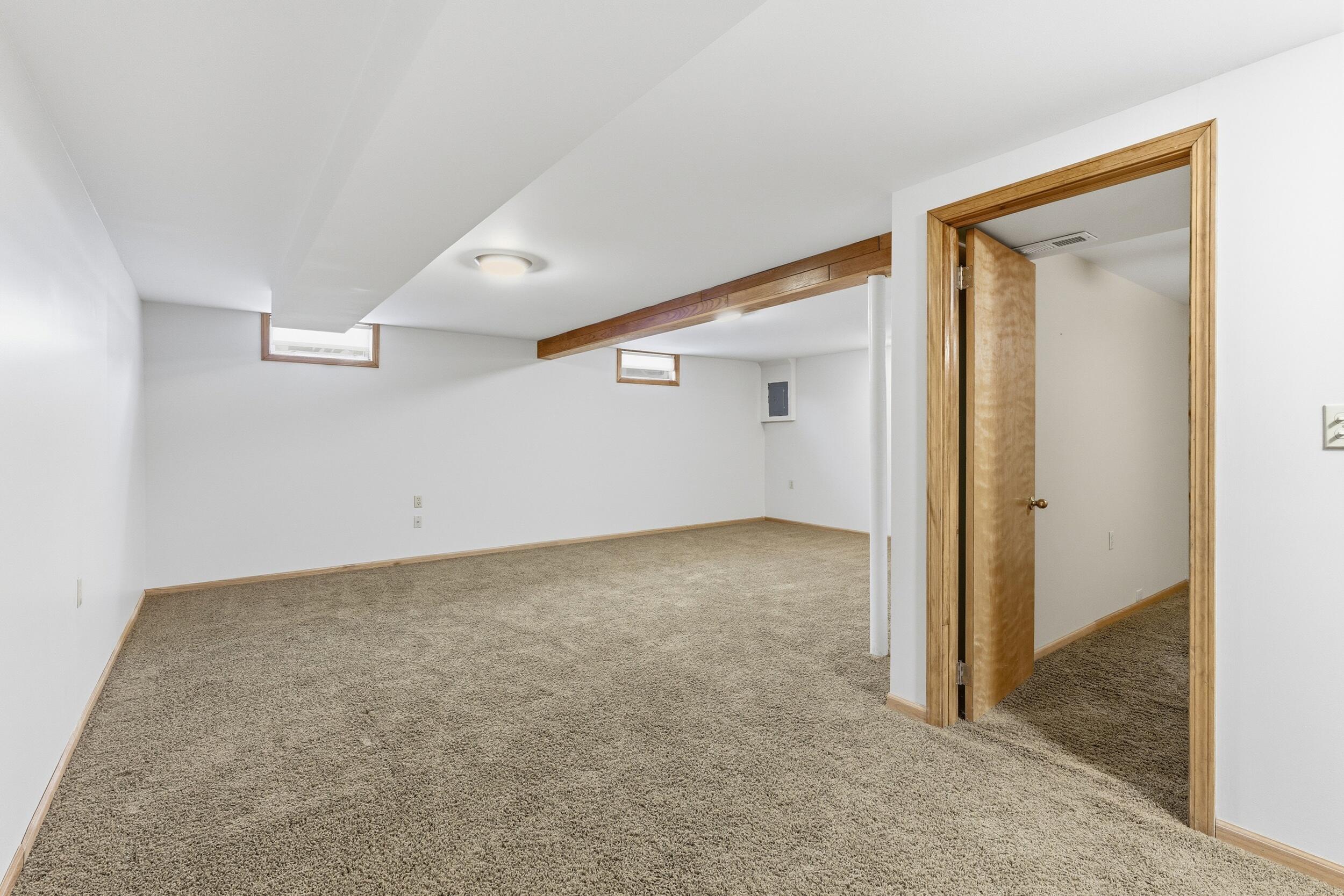 713 Robin Court Griffith, IN 46319 - Photo 13 of 34 2500x1668