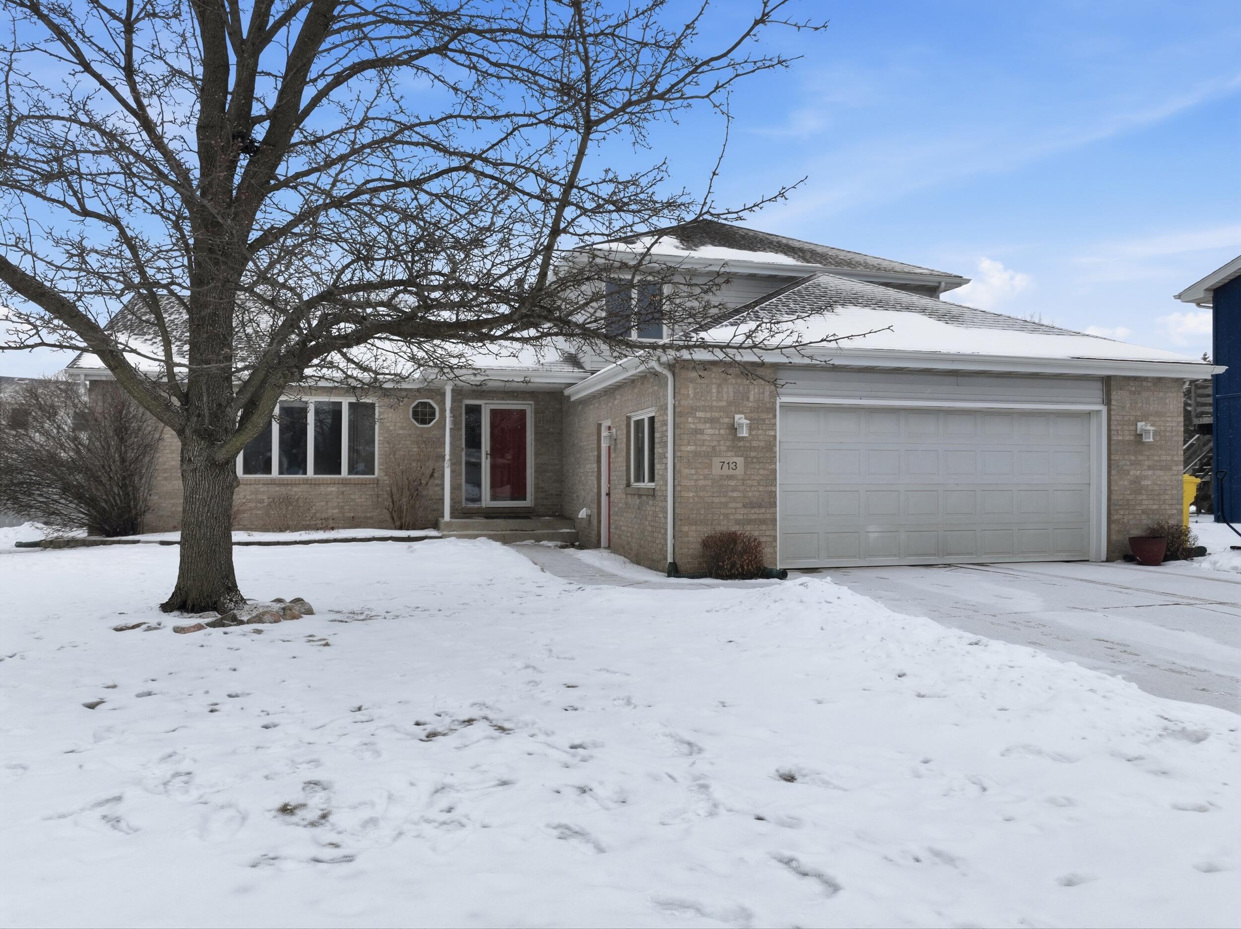 713 Robin Court Griffith, IN 46319 - Photo 2 of 34 2500x1873