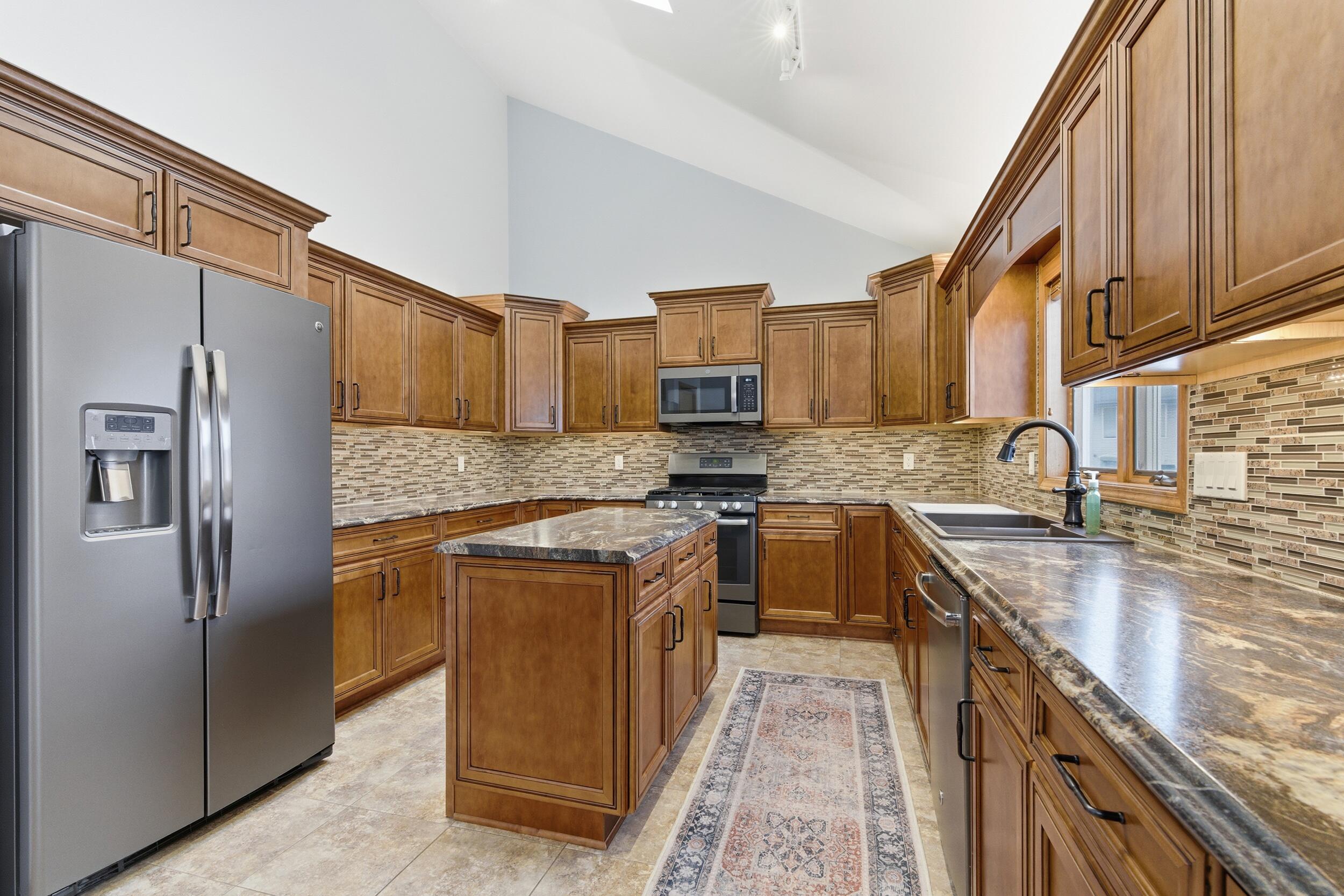 713 Robin Court Griffith, IN 46319 - Photo 6 of 34 2500x1668