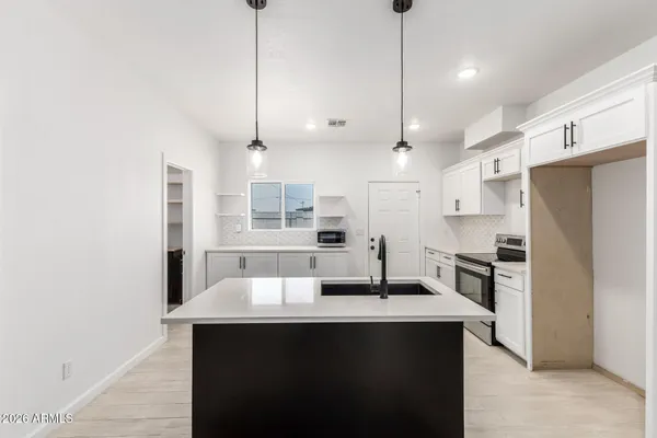 $315,000 | 2532 East Jones Avenue, Phoenix, AZ 85040