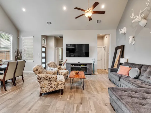 $308,000 | 212 North Spotted Fern Drive, Montgomery, TX 77316