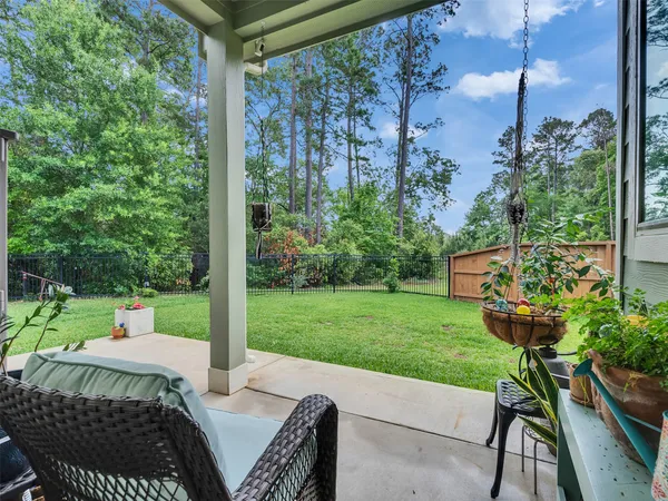 $308,000 | 212 North Spotted Fern Drive, Montgomery, TX 77316