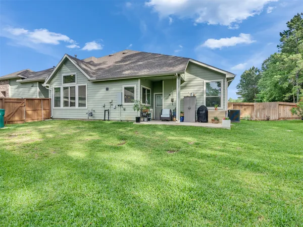 $308,000 | 212 North Spotted Fern Drive, Montgomery, TX 77316