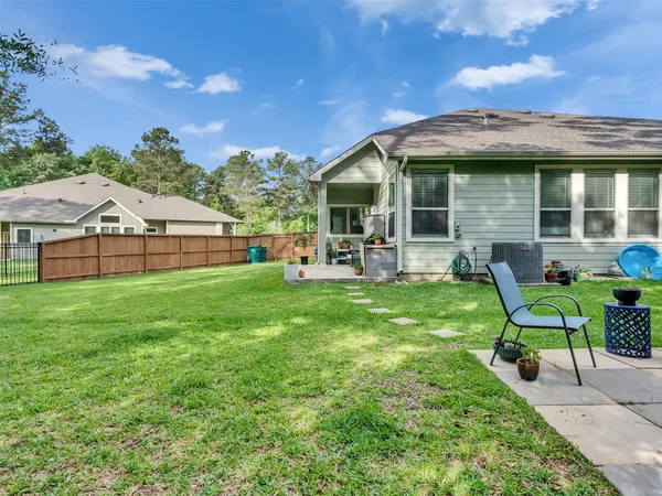 $308,000 | 212 North Spotted Fern Drive, Montgomery, TX 77316