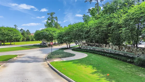 $308,000 | 212 North Spotted Fern Drive, Montgomery, TX 77316