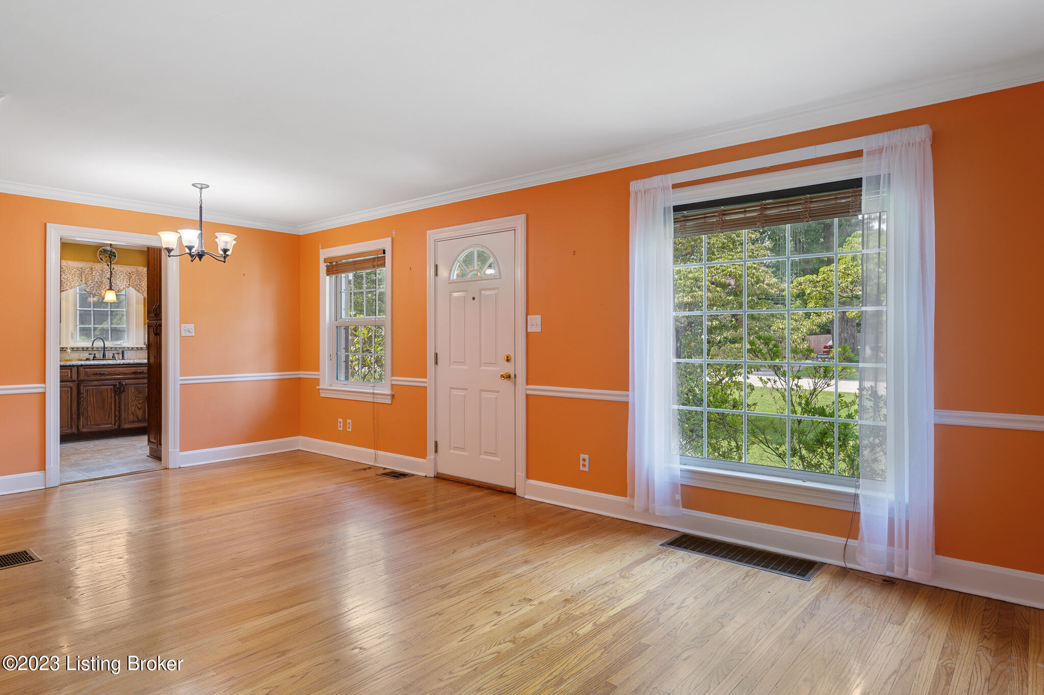 4206 Alton Road Louisville, KY 40207 - Photo 8 of 34 4206 Alton Rd-8
