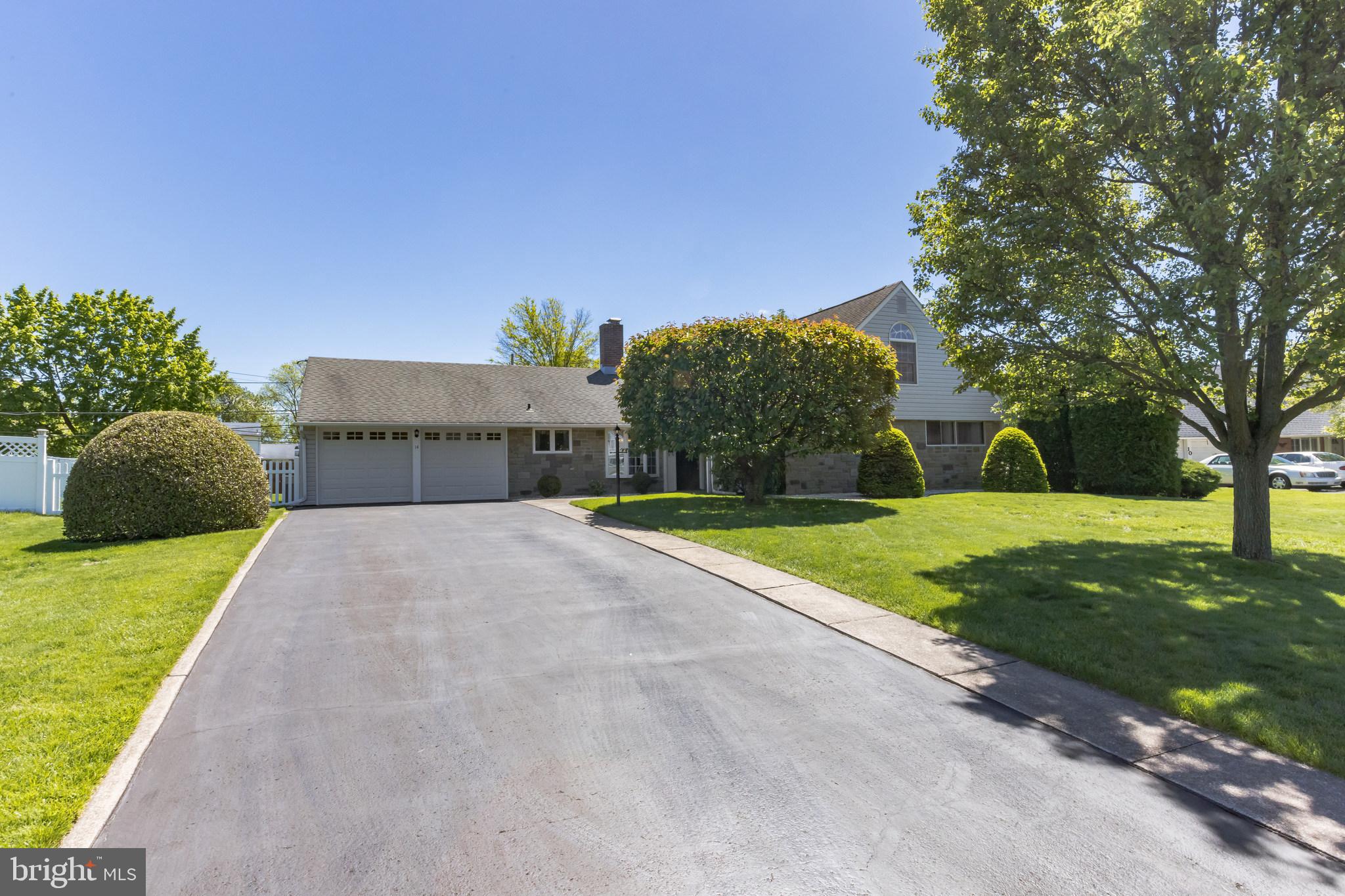 14 Red Berry Road Levittown, PA 19056 - Photo 2 of 30