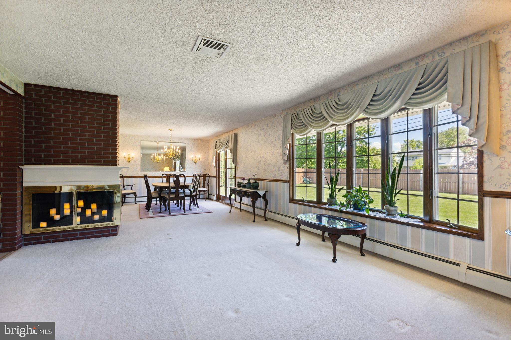 14 Red Berry Road Levittown, PA 19056 - Photo 5 of 30