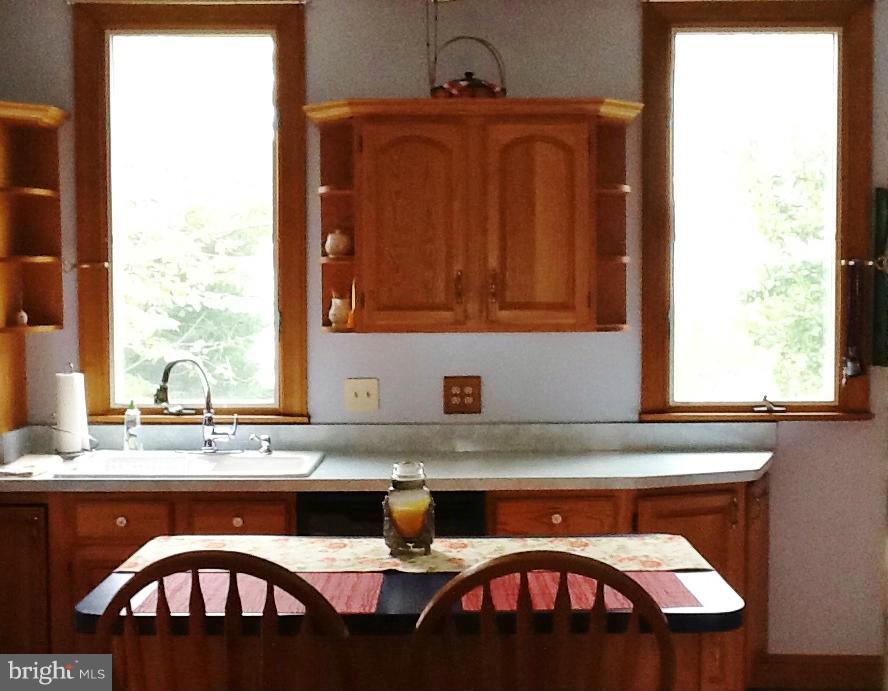 207 Greenwood Road Linthicum Heights, MD 21090 - Photo 10 of 24 Kitchen