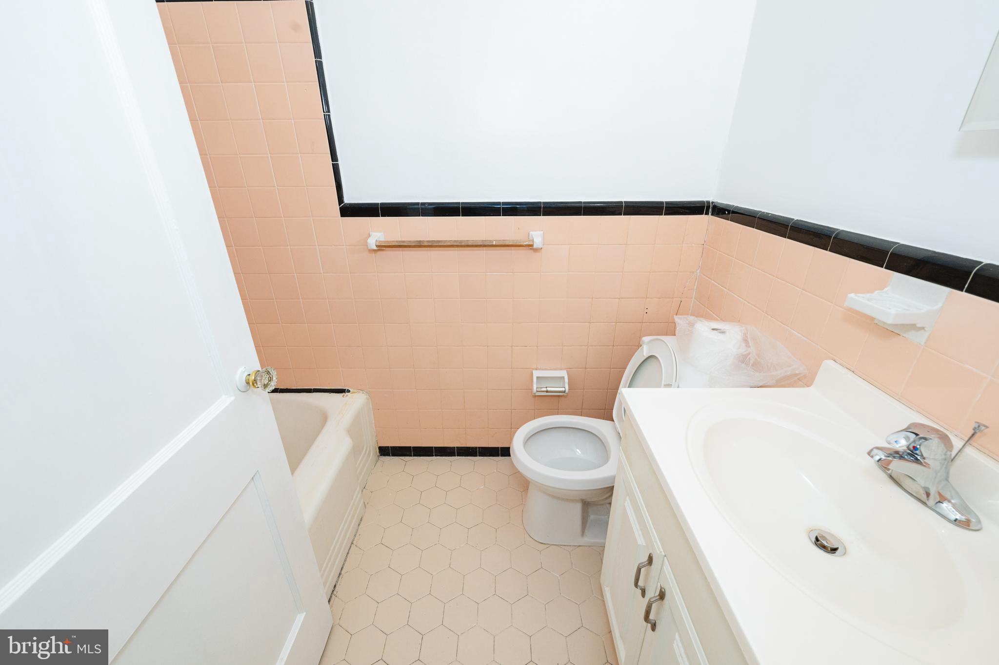 3025 St Vincent Street Philadelphia, PA 19149 - Photo 18 of 26