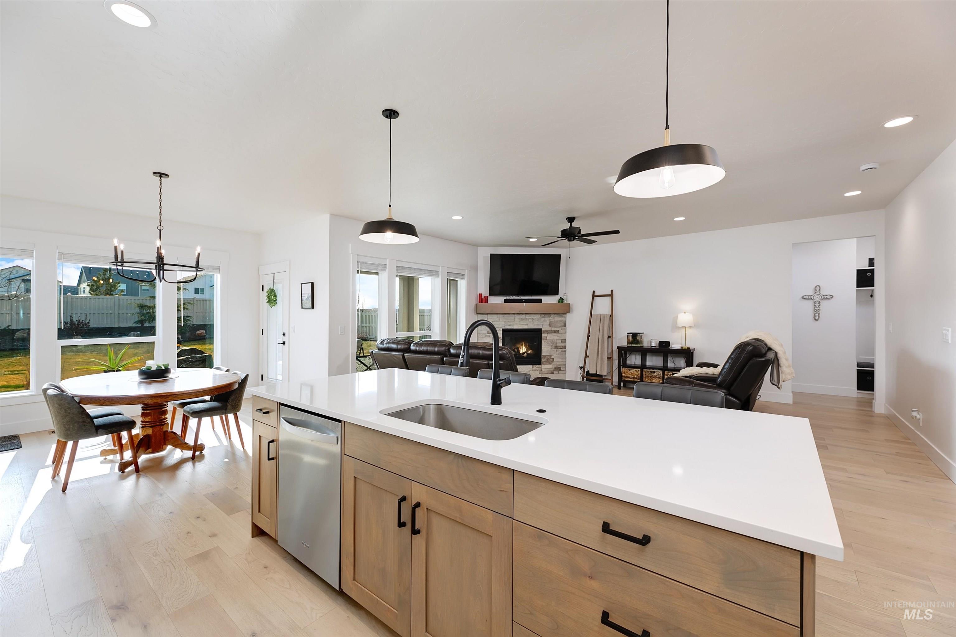 4201 East Grayson Street Meridian, ID 83642 - Photo 9 of 31