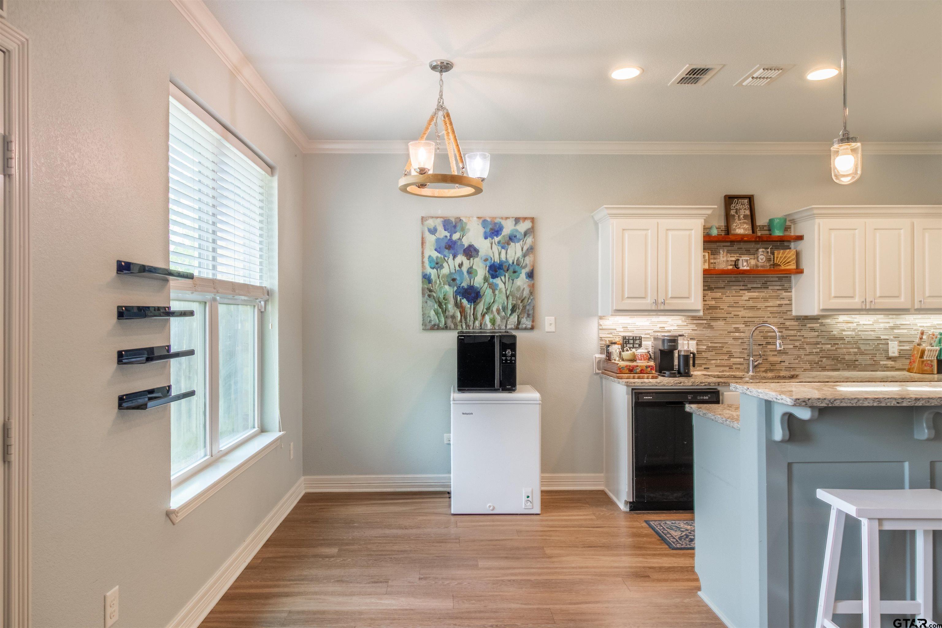 2802 Valley View Street Tyler, TX 75701 - Photo 9 of 26