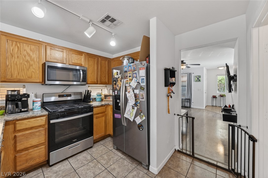 6924 Dancing Cloud Avenue Henderson, NV 89011 - Photo 13 of 32
