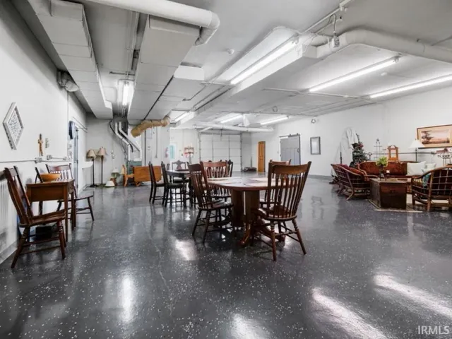 $1,250,000 | 1611 Pheasant Run, Huntertown, IN 46748