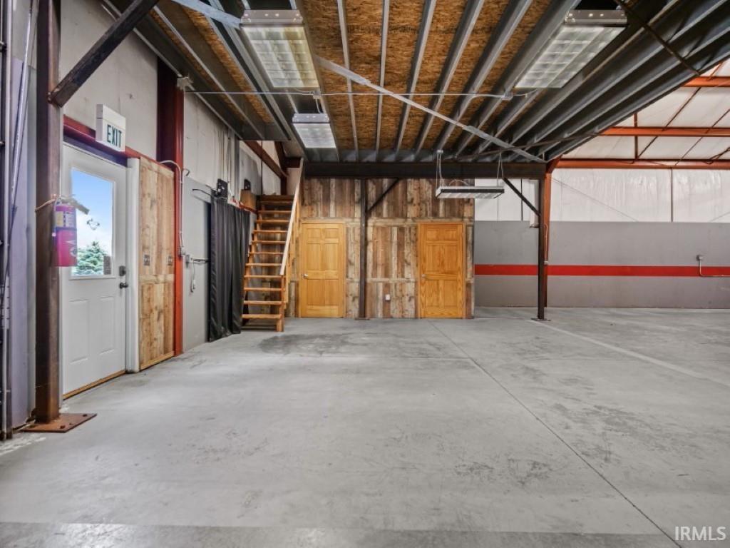 1611 Pheasant Run Huntertown, IN 46748 - Photo 33 of 36