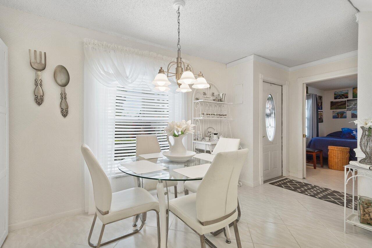 5010 Privet Place, Unit 101 Delray Beach, FL 33484 - Photo 5 of 29 015-5010PrivetPlace-DelrayBeach-FL-33484