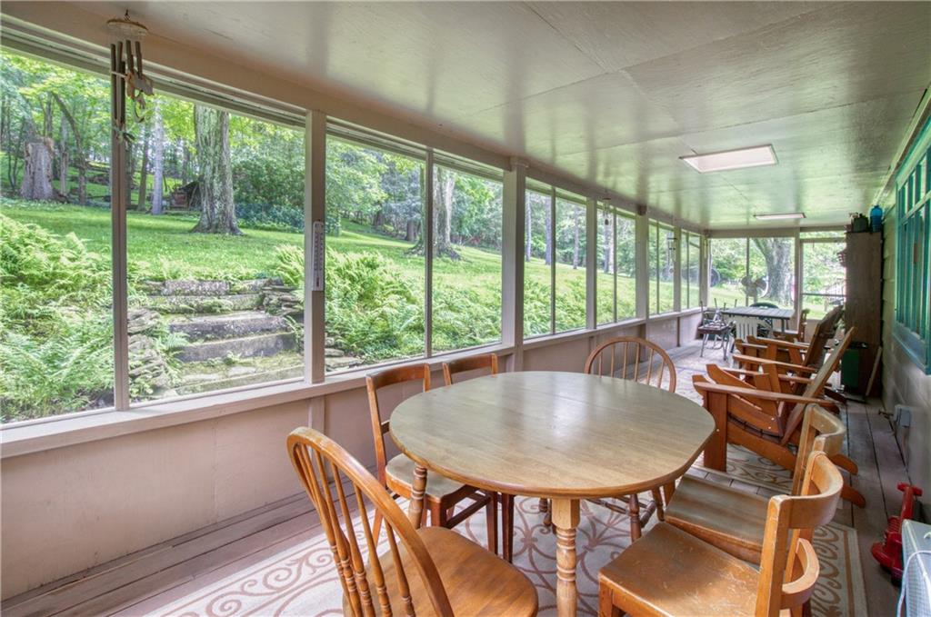 578 Sangree Road Pittsburgh, PA 15237 - Photo 8 of 25 Gallery Image 8